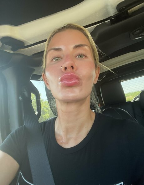 Naakte gelekte OnlyFans-foto van Cassiebenderfitfree