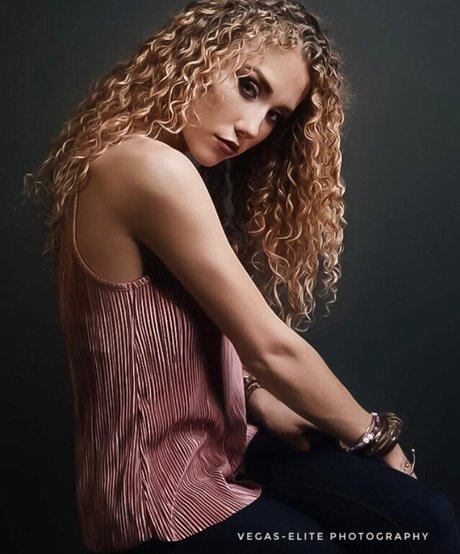 Naakte gelekte OnlyFans-foto van Kendall Ripetta