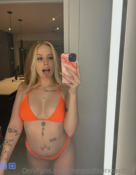 Megredhairxoxo_tease