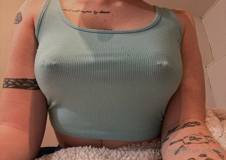 Megredhairxoxotease