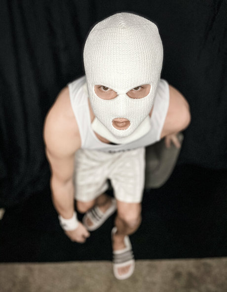 Naakte gelekte OnlyFans-foto van Ofbangs
