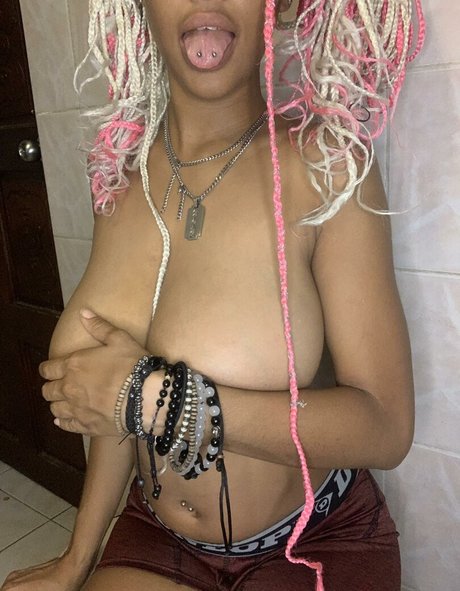 Naakte gelekte OnlyFans-foto van Sultryaphodite