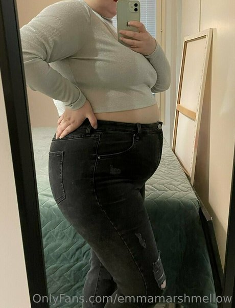 Naakte gelekte OnlyFans-foto van Emmamarshmellow