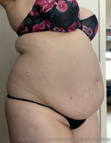 Naakte gelekte OnlyFans-foto van Emmamarshmellow