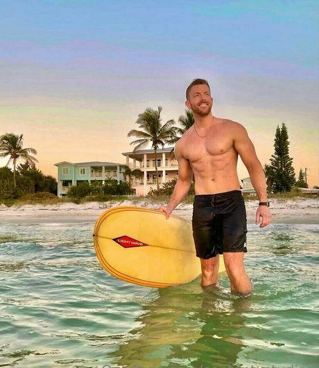 Naakte gelekte OnlyFans-foto van Contentxstudios