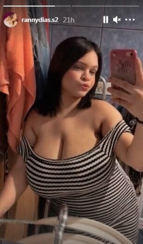 Naakte gelekte OnlyFans-foto van Ranny Dias