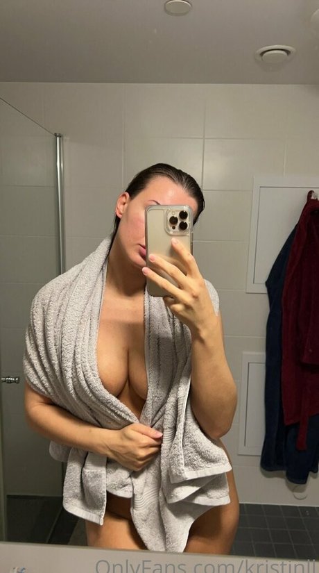 Naakte gelekte OnlyFans-foto van Kristinll