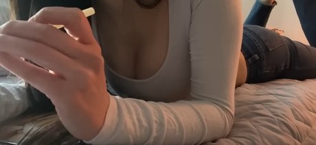 Naakte gelekte OnlyFans-foto van Asmr Yuuu