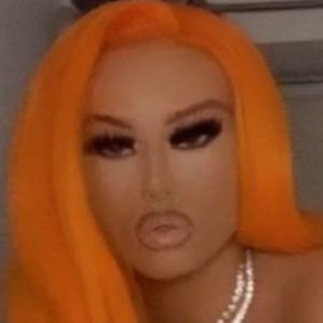 Naakte gelekte OnlyFans-foto van Saffron Jenkins