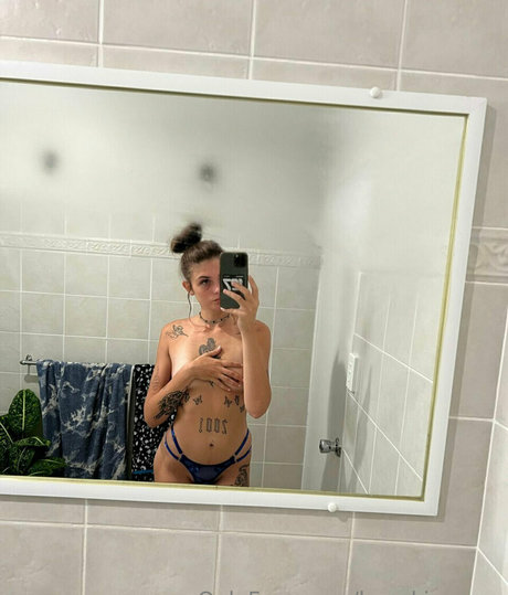 Naakte gelekte OnlyFans-foto van Kayakissesxo
