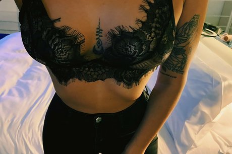 Naakte gelekte OnlyFans-foto van Redmoon006