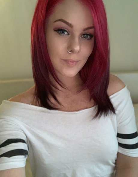 Naakte gelekte OnlyFans-foto van Lanilonglegs