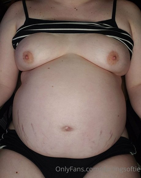 Naakte gelekte OnlyFans-foto van Darlingsoftie