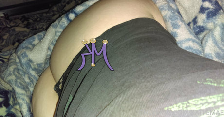 Naakte gelekte OnlyFans-foto van Katiiemae