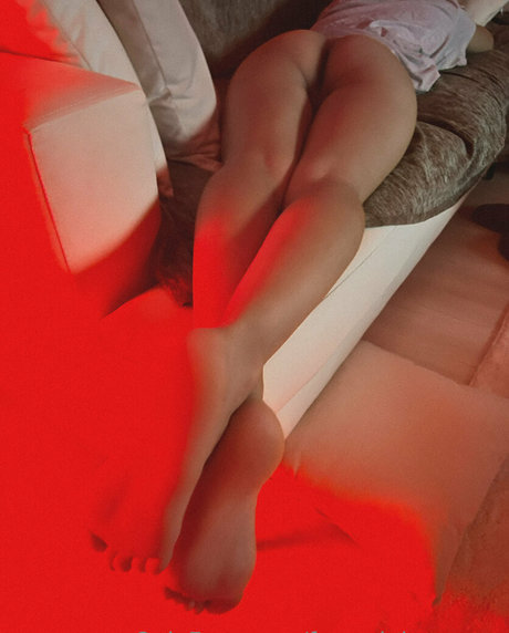 Naakte gelekte OnlyFans-foto van Freerainbowsena