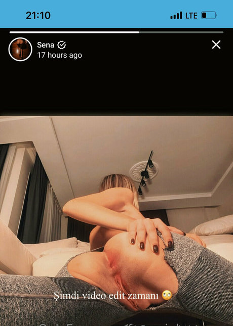 Naakte gelekte OnlyFans-foto van Freerainbowsena