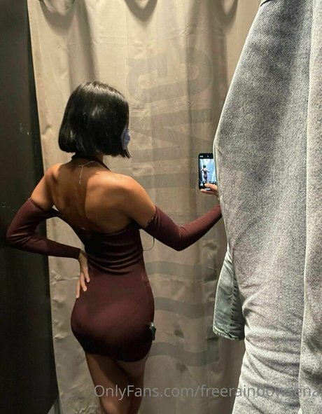 Naakte gelekte OnlyFans-foto van Freerainbowsena