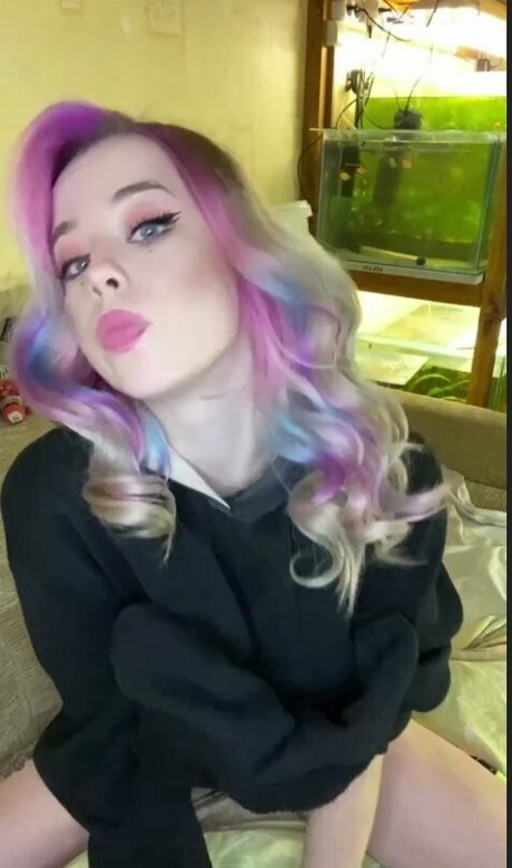 Naakte gelekte OnlyFans-foto van Hotblonda