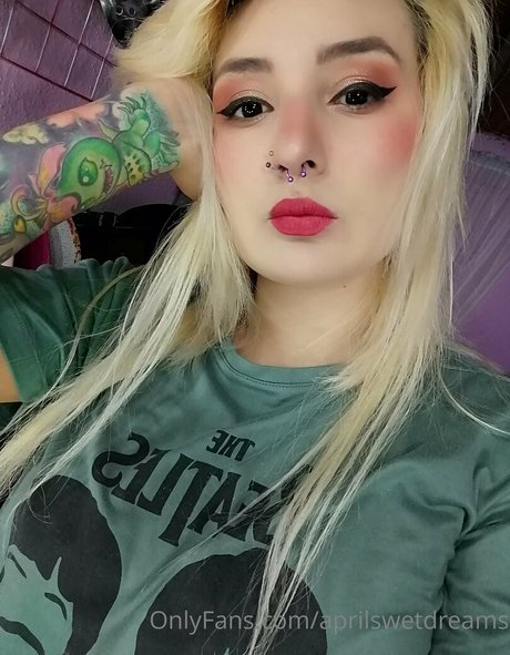 Naakte gelekte OnlyFans-foto van Aprilswetdreams