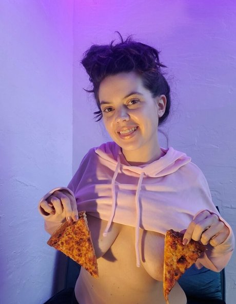 Naakte gelekte OnlyFans-foto van Gemstoned