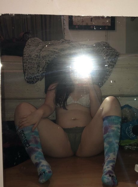 Naakte gelekte OnlyFans-foto van Roxieyourdream