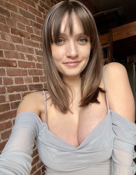 Naakte gelekte OnlyFans-foto van Alanah Mackie