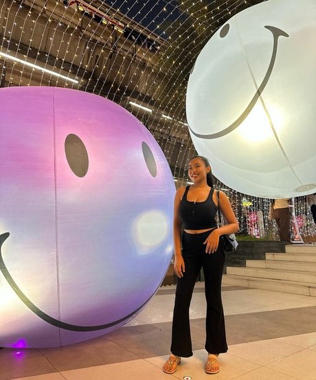 Naakte gelekte OnlyFans-foto van Aoy Chitchanok