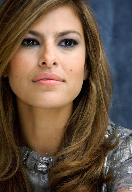 Naakte gelekte OnlyFans-foto van Eva Mendes