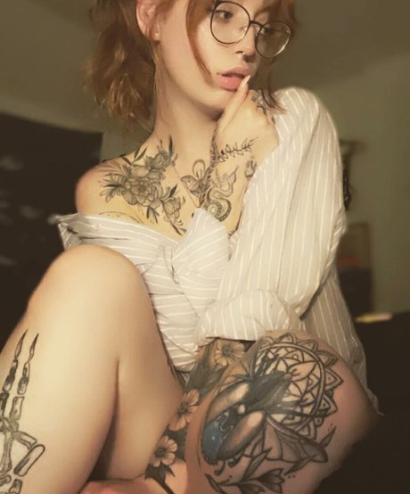 Naakte gelekte OnlyFans-foto van Mollypapenny