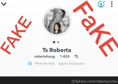 Naakte gelekte OnlyFans-foto van Robertacortes