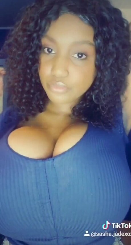 Naakte gelekte OnlyFans-foto van Riv Jones