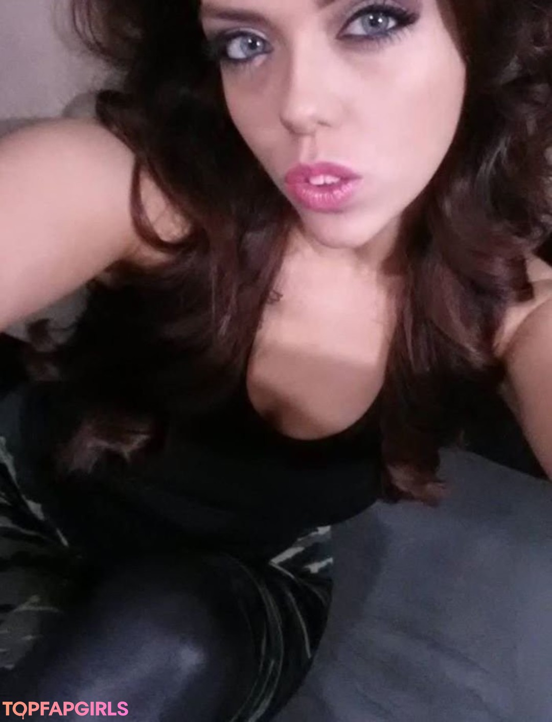 Naakte gelekte OnlyFans-foto van Ryan Smiles #127 Naakte gelekte OnlyFans-foto van Ryan Smiles #127