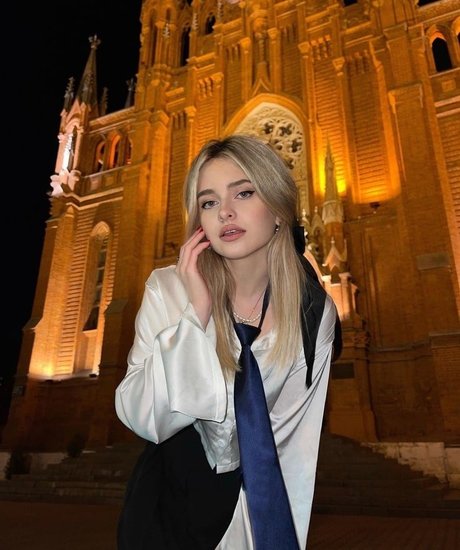 Naakte gelekte OnlyFans-foto van Maryanamoss