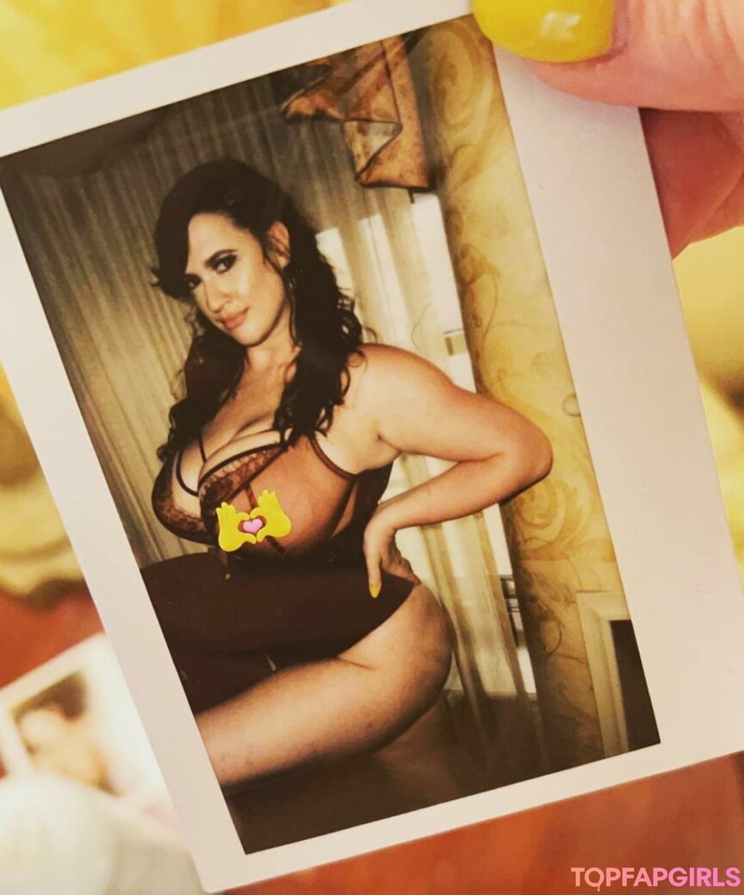Naakte gelekte OnlyFans-foto van Lana Kendrick #1155