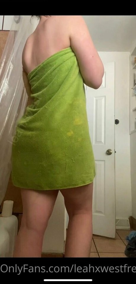 Naakte gelekte OnlyFans-foto van Leahxwestfree