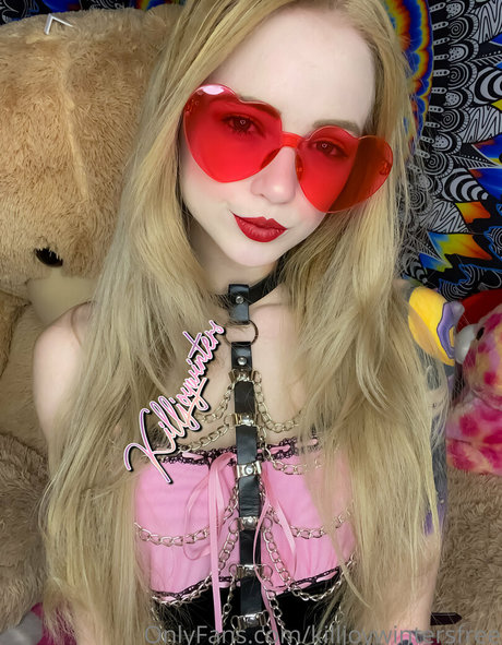 Naakte gelekte OnlyFans-foto van Killjoywintersfree