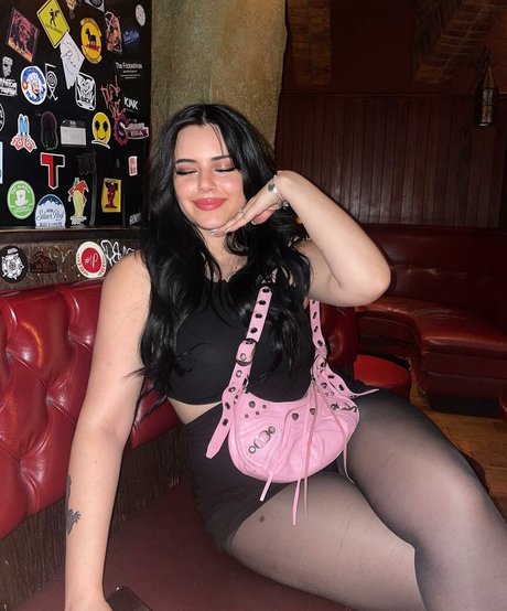Naakte gelekte OnlyFans-foto van Lanabrookesxox
