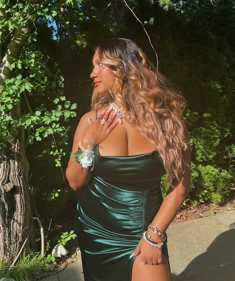 Naakte gelekte OnlyFans-foto van Abby C