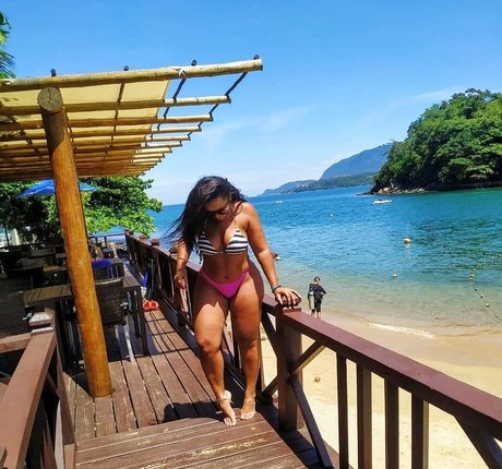 Naakte gelekte OnlyFans-foto van Pattricia Araujo
