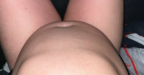 Naakte gelekte OnlyFans-foto van Skinnytwiggy
