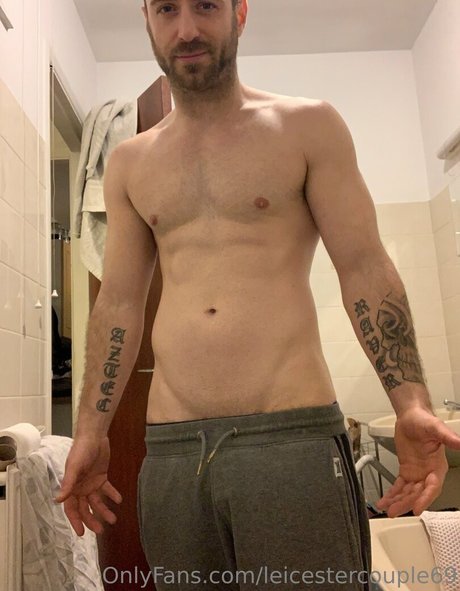 Naakte gelekte OnlyFans-foto van Aztec420uk