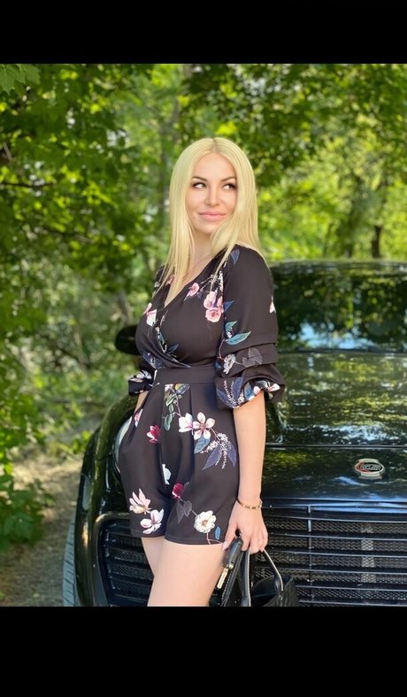 Naakte gelekte OnlyFans-foto van Lanueta21