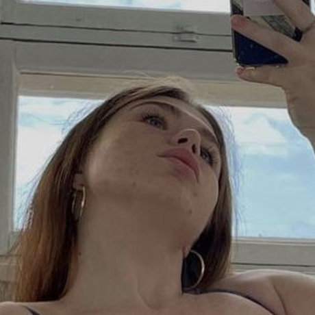 Naakte gelekte OnlyFans-foto van Navernoedasha