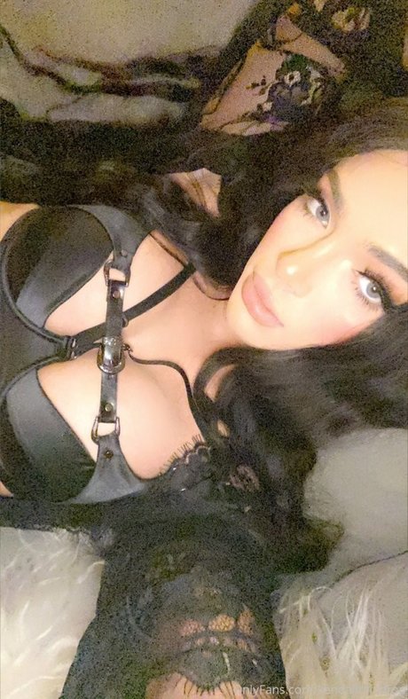 Naakte gelekte OnlyFans-foto van Kendallraindrop