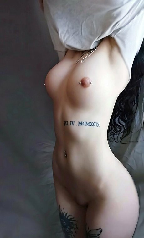 Naakte gelekte OnlyFans-foto van Skylarwhitevip