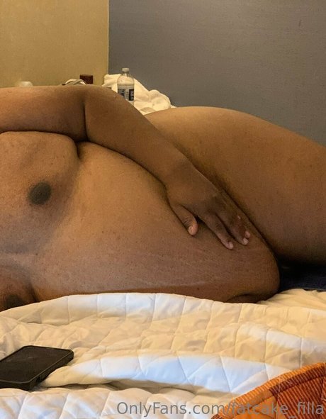 Naakte gelekte OnlyFans-foto van Fatcakefilla