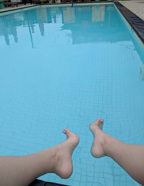 Naakte gelekte OnlyFans-foto van Diana Tarinova