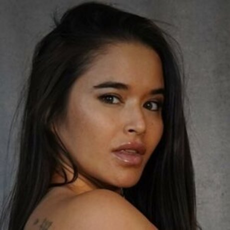 Rachelle Van K