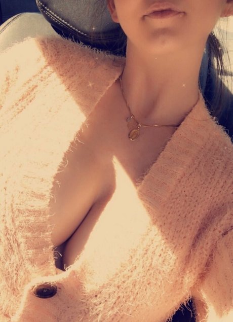 Naakte gelekte OnlyFans-foto van Deonshealove