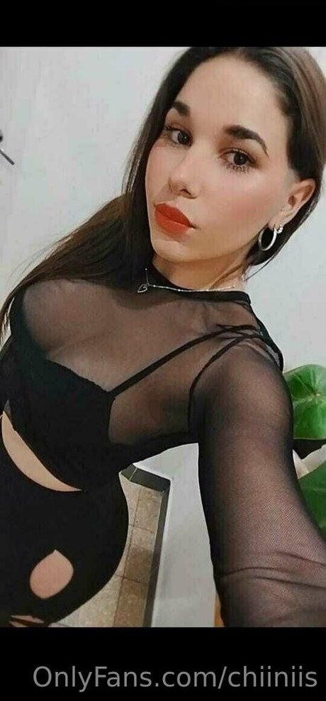 Naakte gelekte OnlyFans-foto van Chiiniis